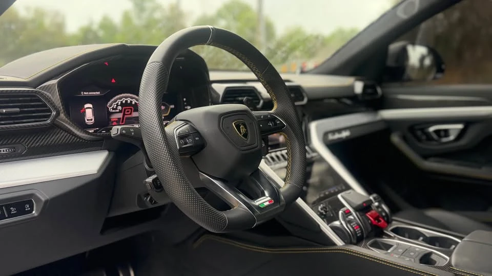2021 Lamborghini Urus - Image 12 of 19