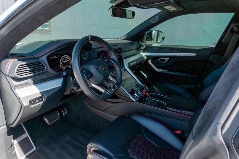 2021 Lamborghini Urus - Image 9 of 19