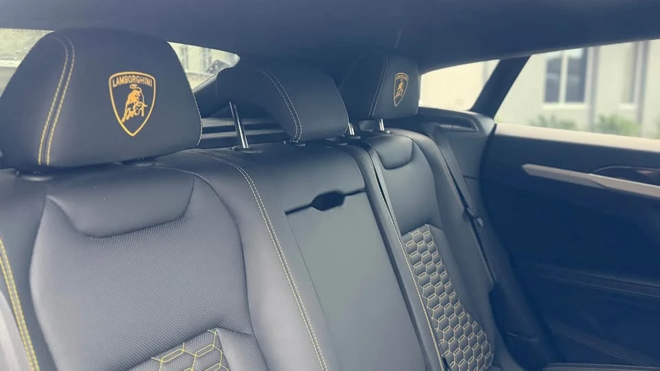 2021 Lamborghini Urus - Image 16 of 19