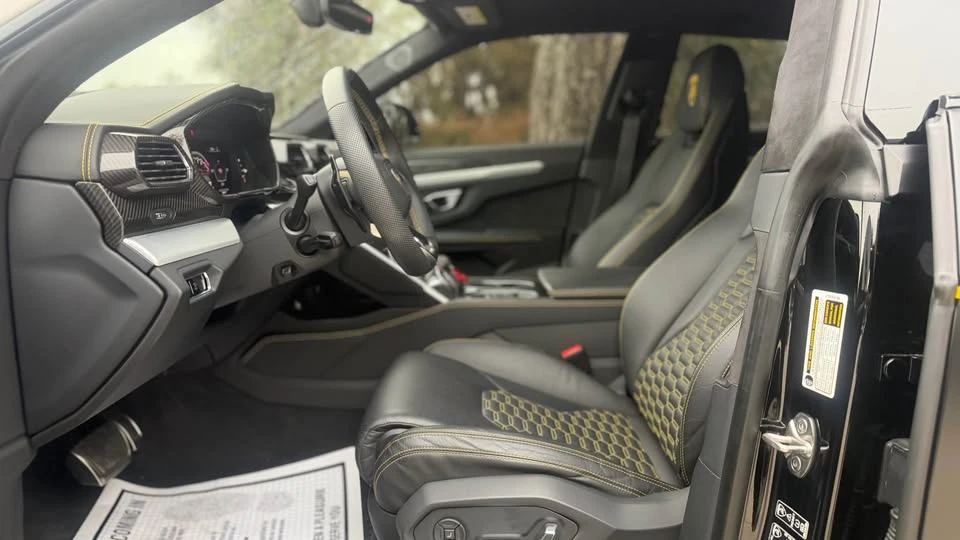 2021 Lamborghini Urus - Image 11 of 19