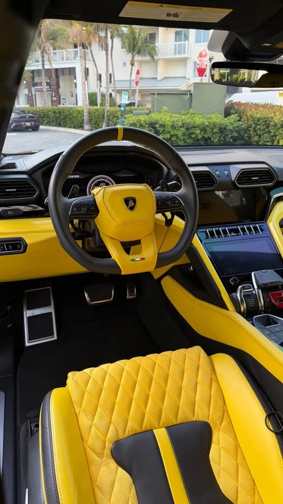 2021 Lamborghini Urus - Image 4 of 6