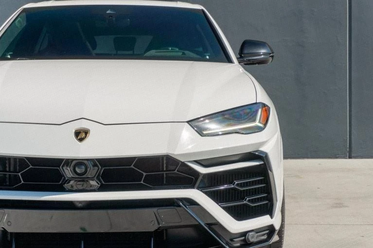 2021 Lamborghini Urus - Image 15 of 19