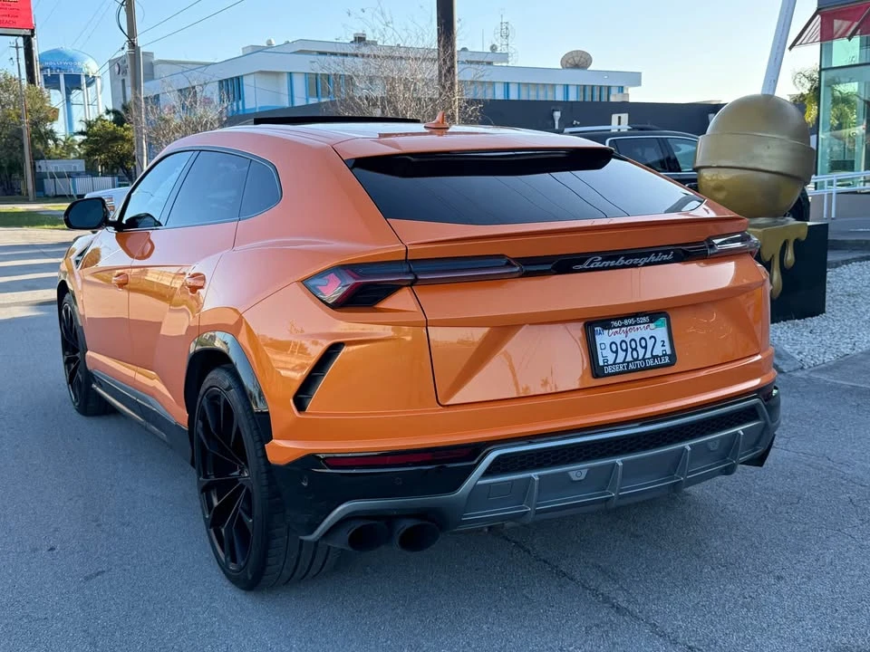 2021 Lamborghini Urus - Image 14 of 15
