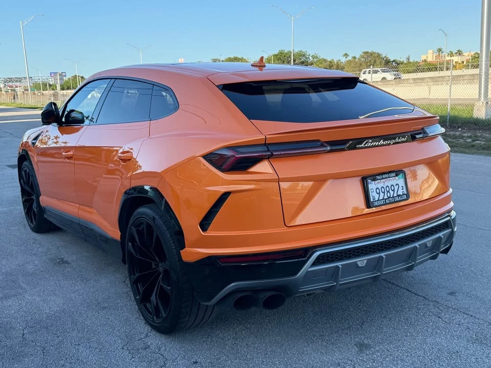 2021 Lamborghini Urus - Image 3 of 15