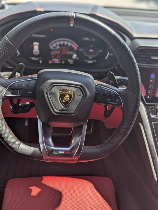 2021 Lamborghini Urus - Image 12 of 13