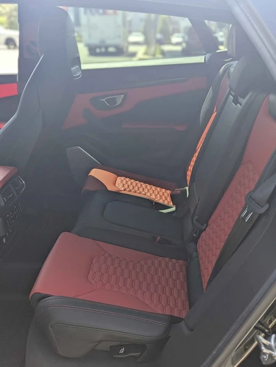 2021 Lamborghini Urus - Image 9 of 13