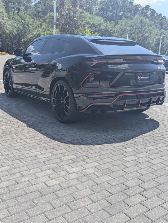 2021 Lamborghini Urus - Image 6 of 13