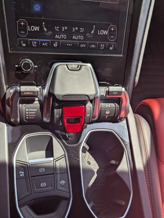 2021 Lamborghini Urus - Image 11 of 13