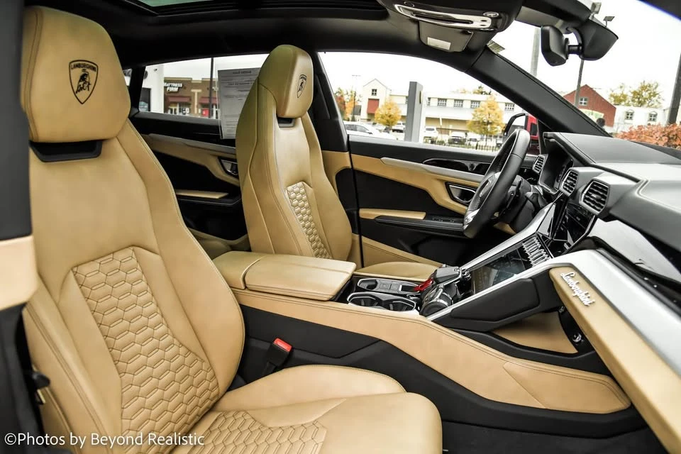 2021 Lamborghini Urus - Image 3 of 10