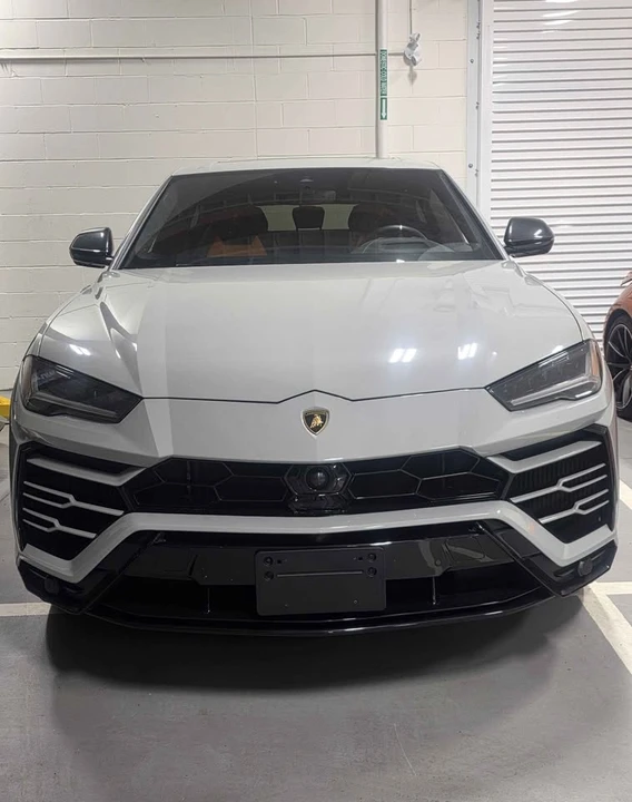 2021 Lamborghini Urus - Image 2 of 6