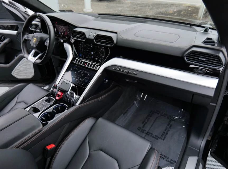 2021 Lamborghini Urus - Image 9 of 10
