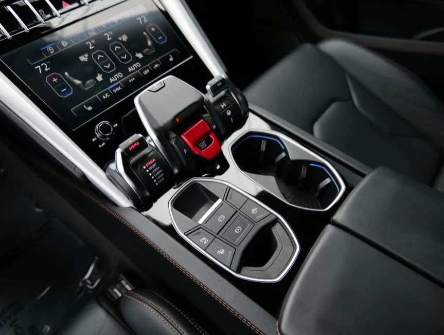 2021 Lamborghini Urus - Image 8 of 10