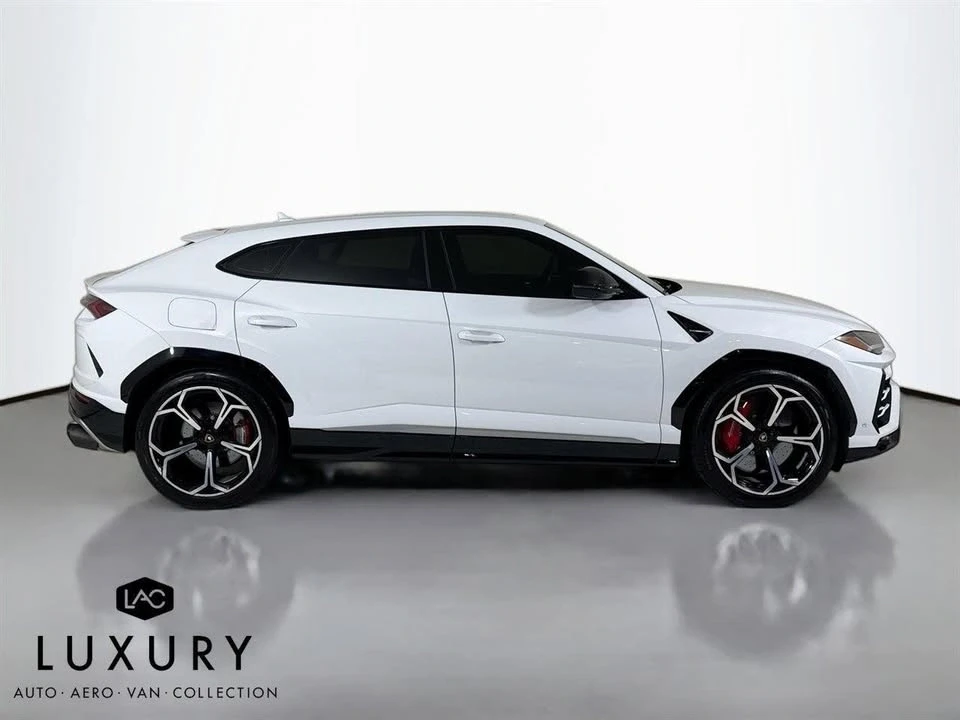 2021 Lamborghini Urus - Image 2 of 20