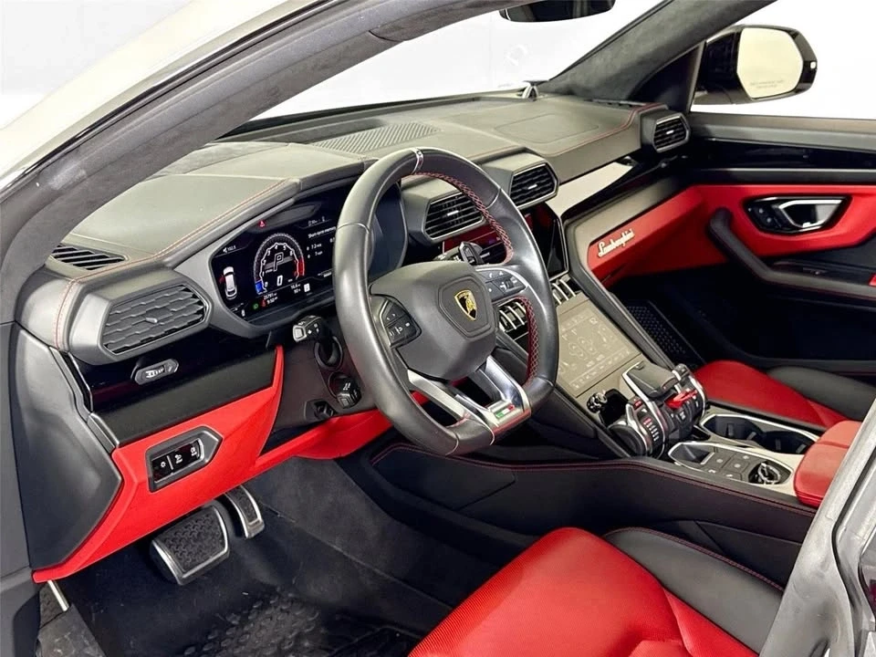 2021 Lamborghini Urus - Image 12 of 20
