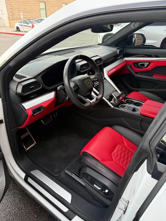 2021 Lamborghini Urus - Image 8 of 14