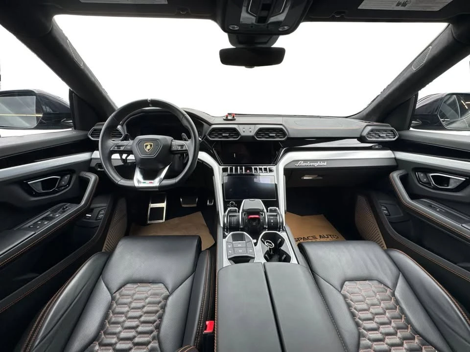 2021 Lamborghini Urus - Image 18 of 19