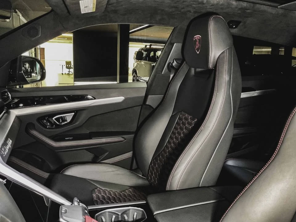 2021 Lamborghini Urus - Image 19 of 19