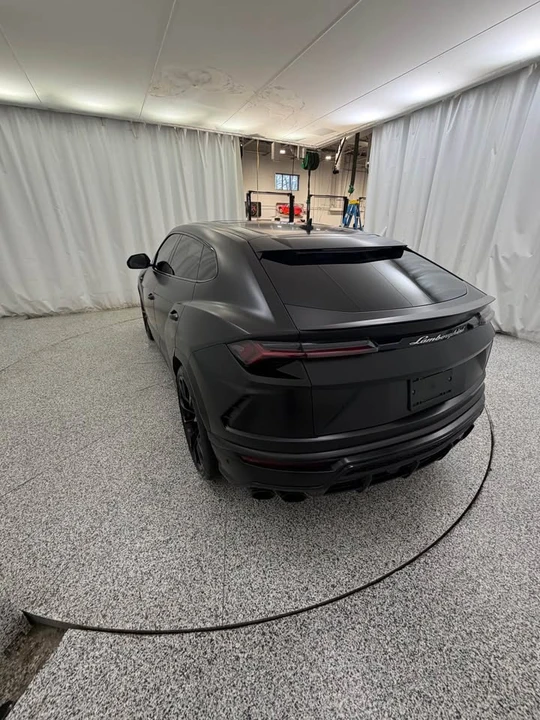 2021 Lamborghini Urus - Image 7 of 11