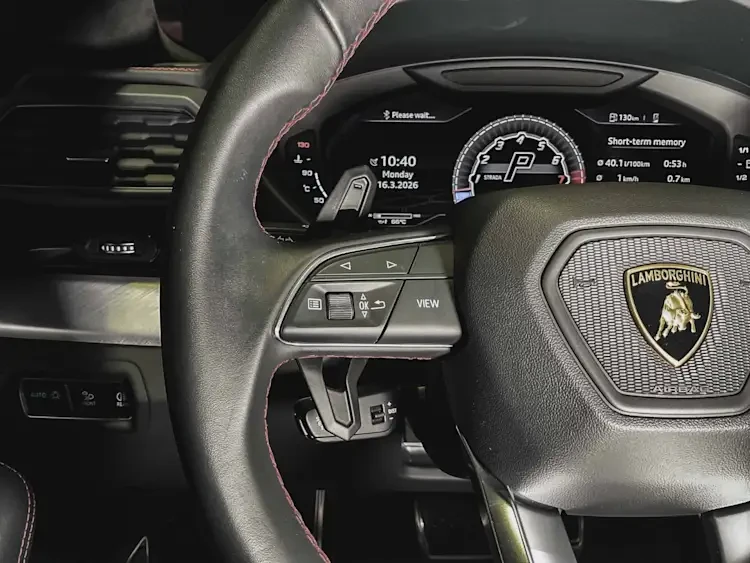 2021 Lamborghini Urus - Image 10 of 15