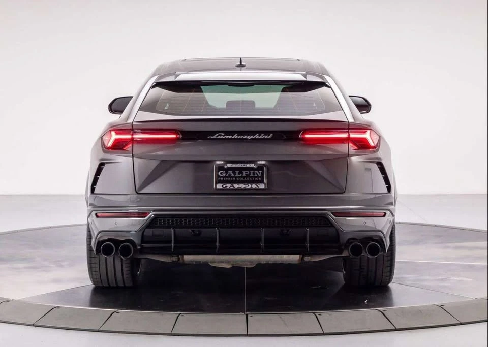 2021 Lamborghini Urus - Image 2 of 6