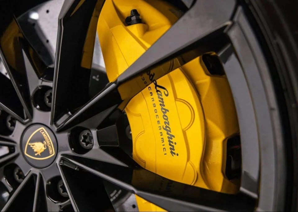2021 Lamborghini Urus - Image 12 of 18
