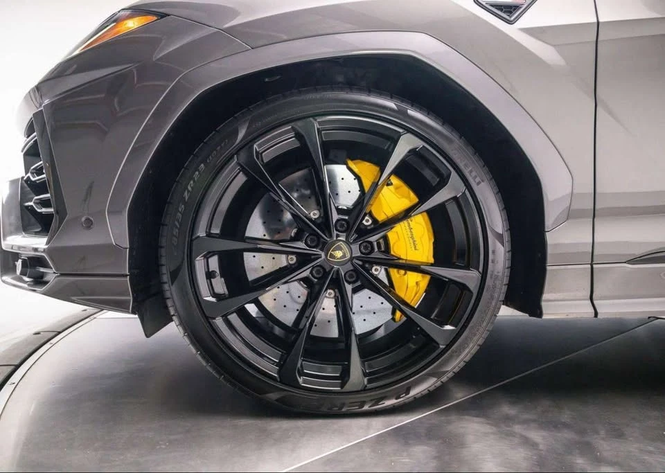 2021 Lamborghini Urus - Image 10 of 18