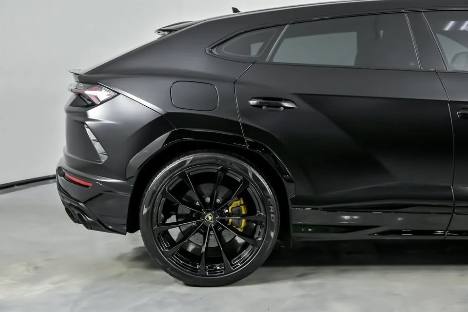 2021 Lamborghini Urus - Image 13 of 20