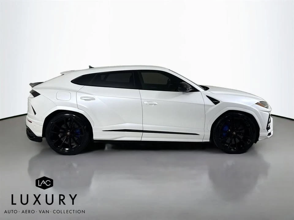2021 Lamborghini Urus - Image 2 of 20