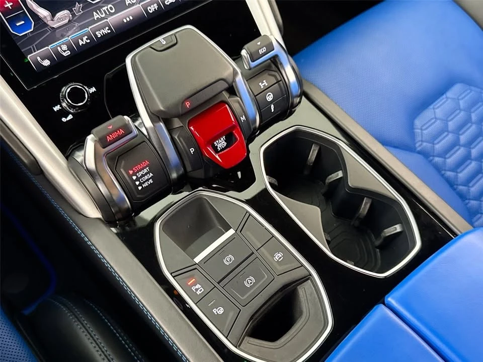 2021 Lamborghini Urus - Image 18 of 20