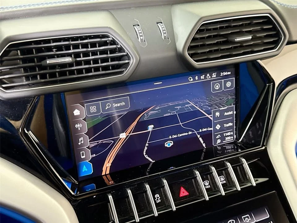 2021 Lamborghini Urus - Image 15 of 20