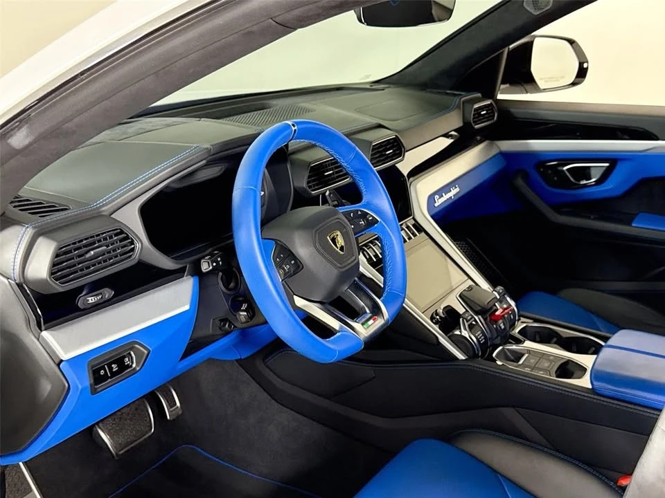 2021 Lamborghini Urus - Image 12 of 20