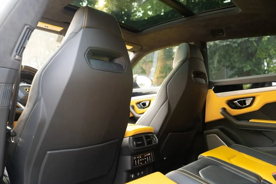 2021 Lamborghini Urus - Image 7 of 9