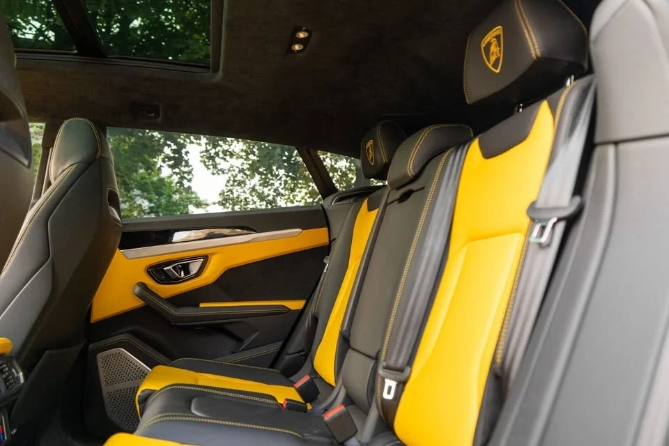 2021 Lamborghini Urus - Image 8 of 9