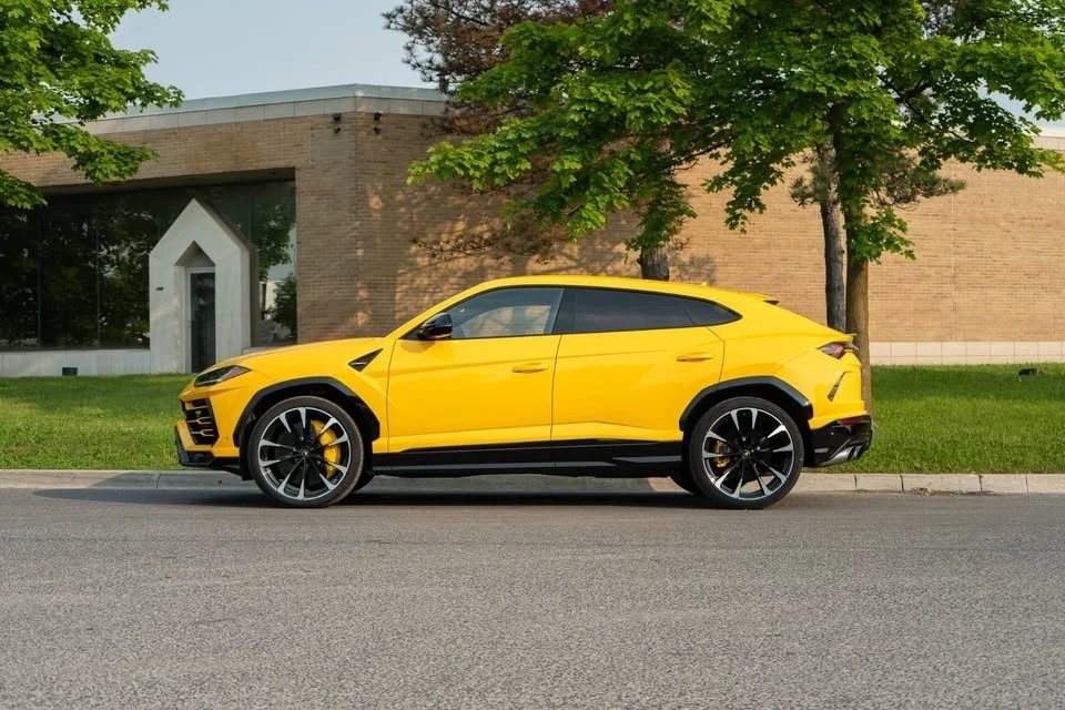 2021 Lamborghini Urus - Image 5 of 9