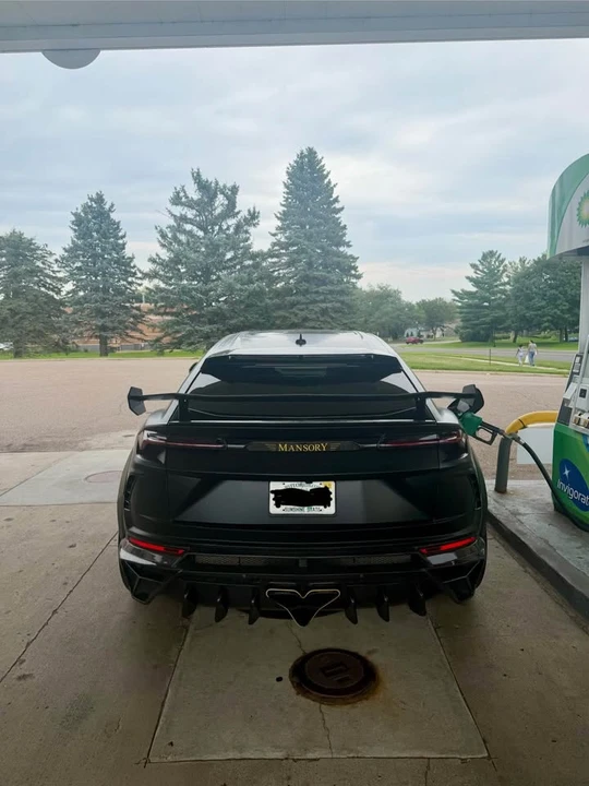 2021 Lamborghini Urus - Image 5 of 10