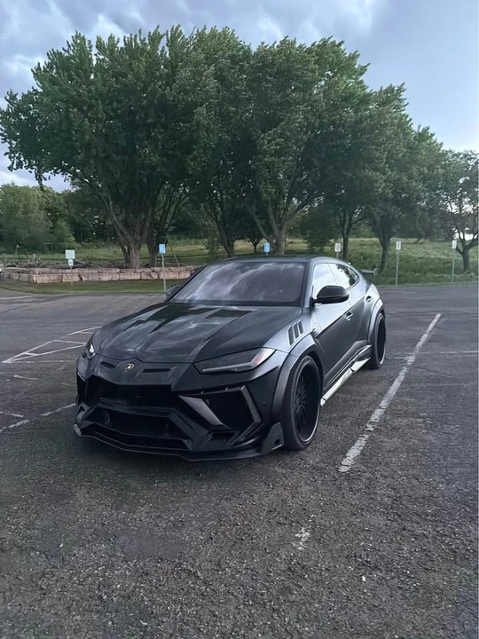 2021 Lamborghini Urus - Image 3 of 10