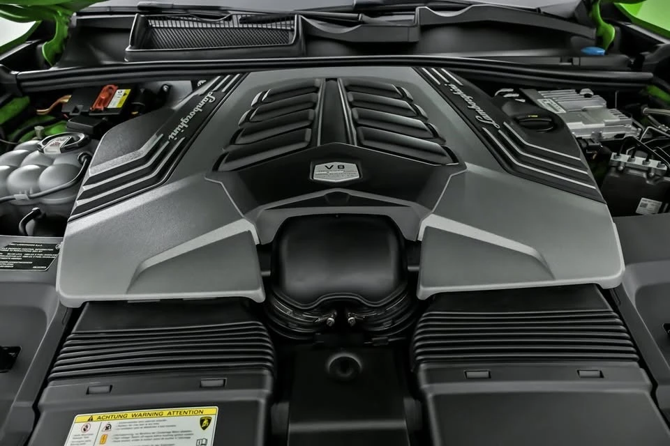 2021 Lamborghini Urus - Image 17 of 20