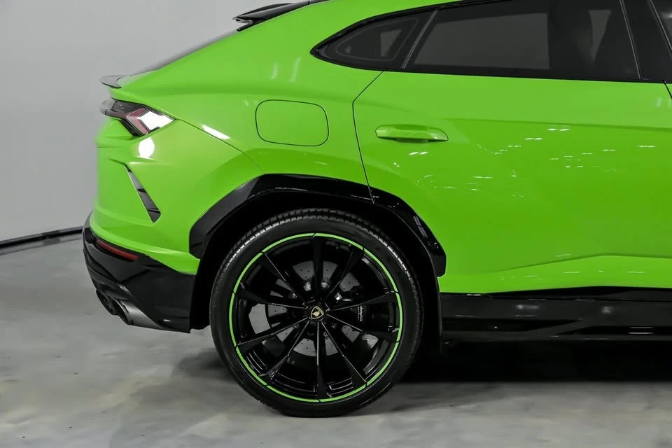 2021 Lamborghini Urus - Image 13 of 20