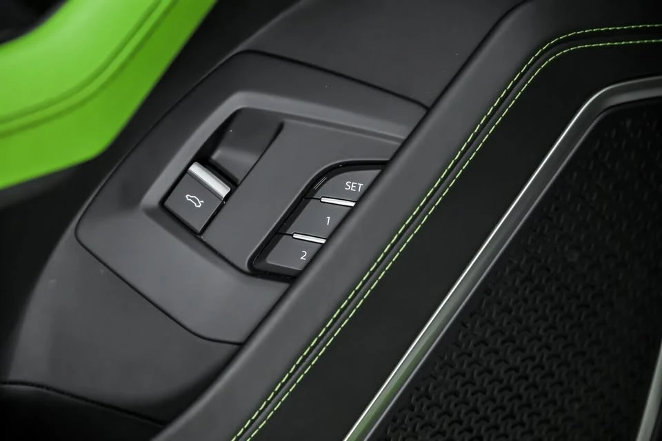 2021 Lamborghini Urus - Image 19 of 20