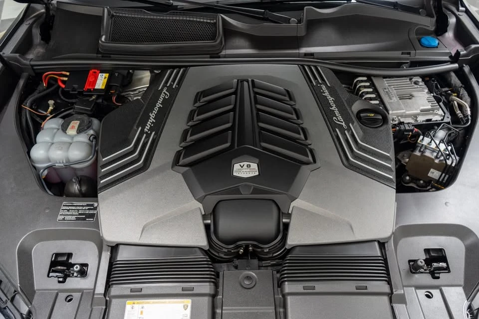 2021 Lamborghini Urus - Image 8 of 15