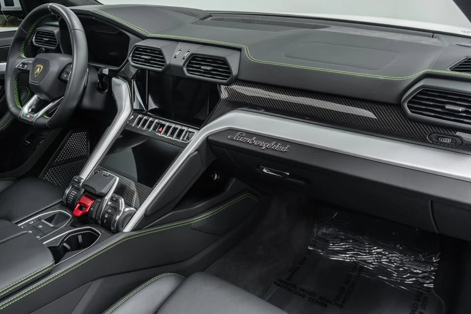 2021 Lamborghini Urus - Image 9 of 14