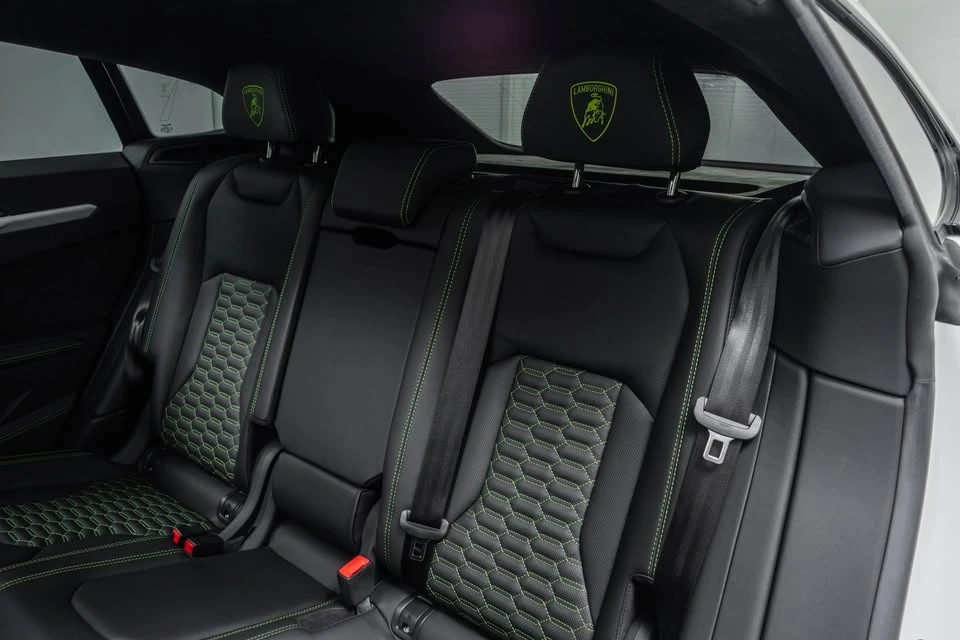 2021 Lamborghini Urus - Image 12 of 15