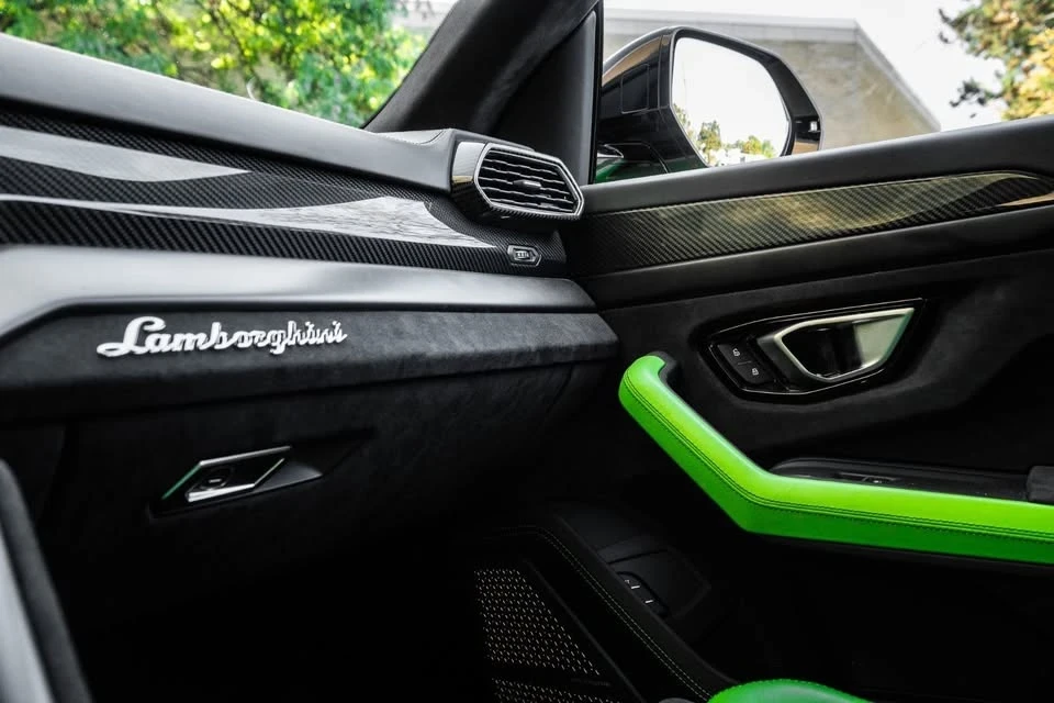 2021 Lamborghini Urus - Image 14 of 20