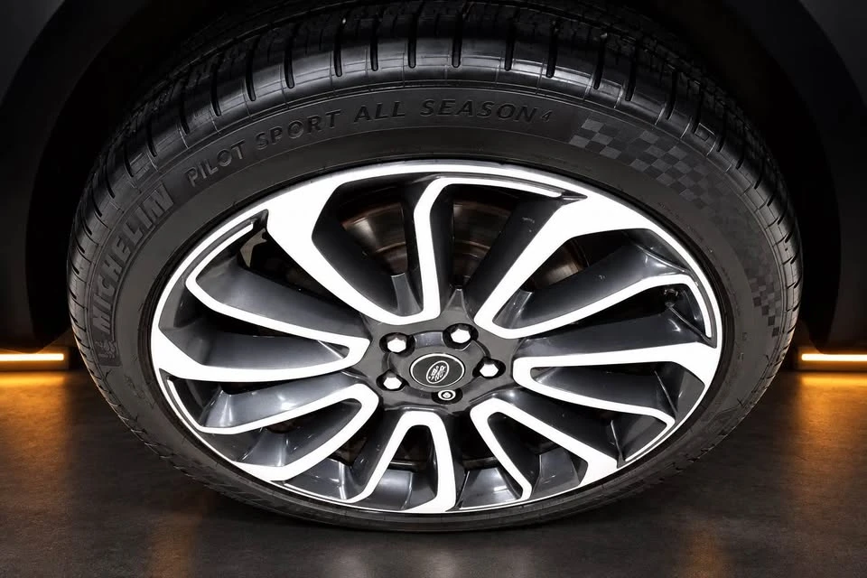 2021 Land Rover Range Rover L405 - Image 6 of 11