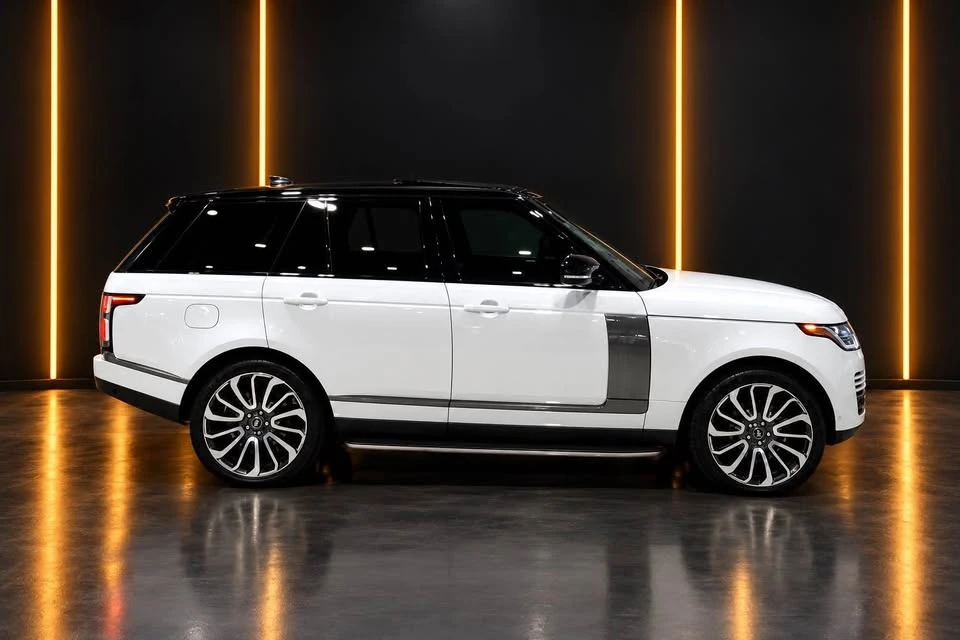 2021 Land Rover Range Rover L405 - Image 4 of 11