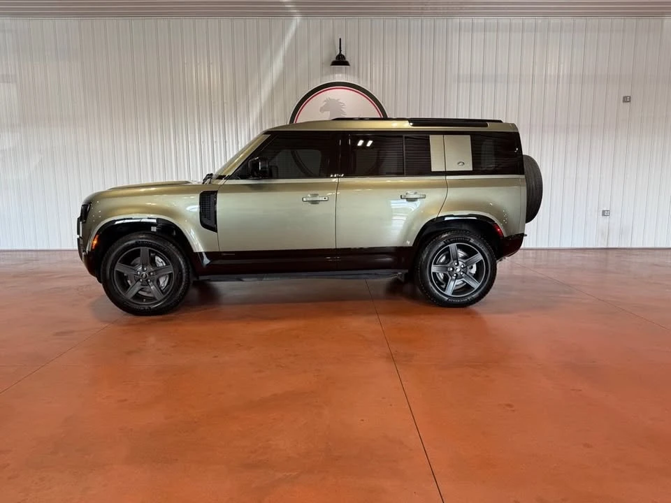 2021 Land Rover Defender L663 - Image 3 of 20