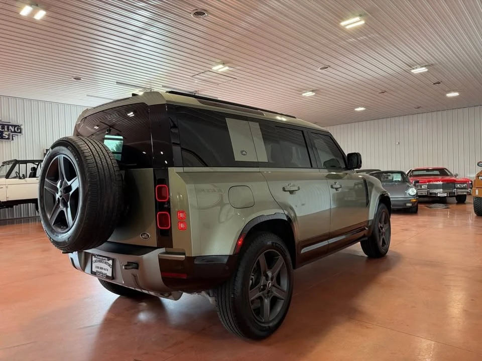2021 Land Rover Defender L663 - Image 10 of 20
