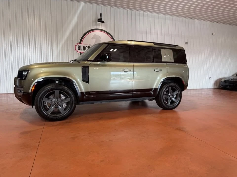 2021 Land Rover Defender L663 - Image 4 of 20