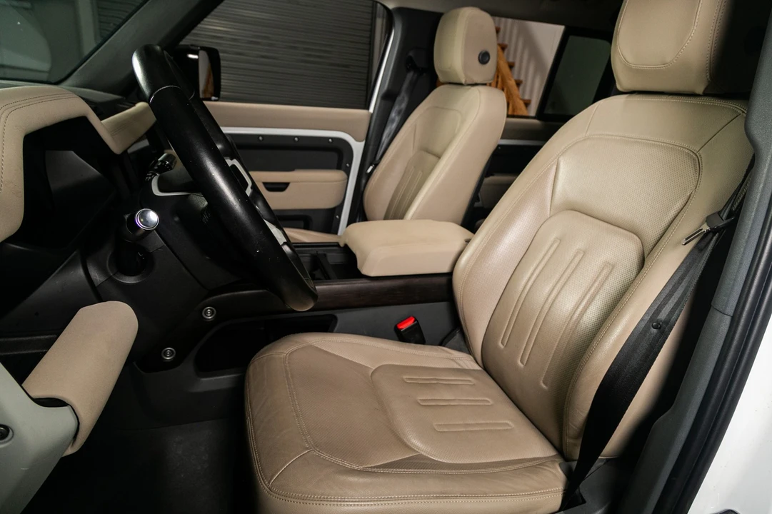 2021 Land Rover Defender 110 - Image 4 of 21