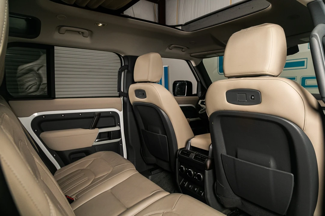 2021 Land Rover Defender 110 - Image 14 of 21